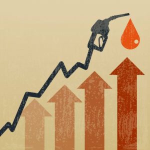 Alza del diésel en Chile: Gremio de transportistas califica el incremento como «menos malo de lo esperado» pero advierte un duro impacto sectorial